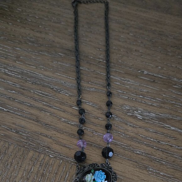 1928 Necklace - Well loved! - Picture 4 of 4